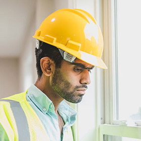 About Us worker 3