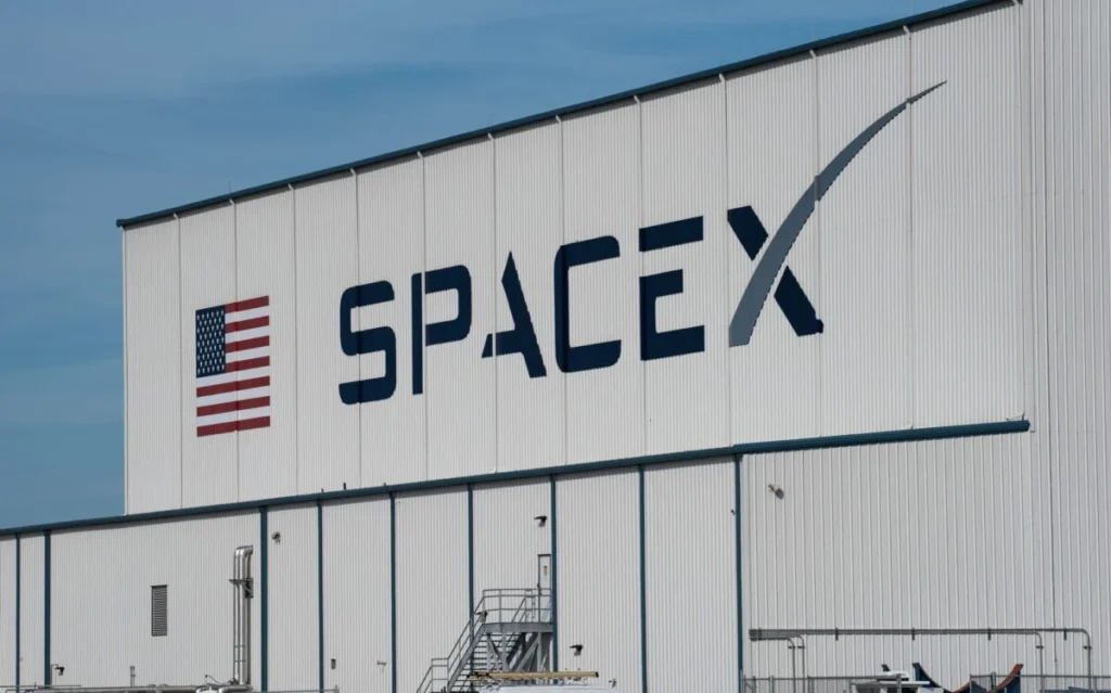 Projects spacex hangar 1200x749